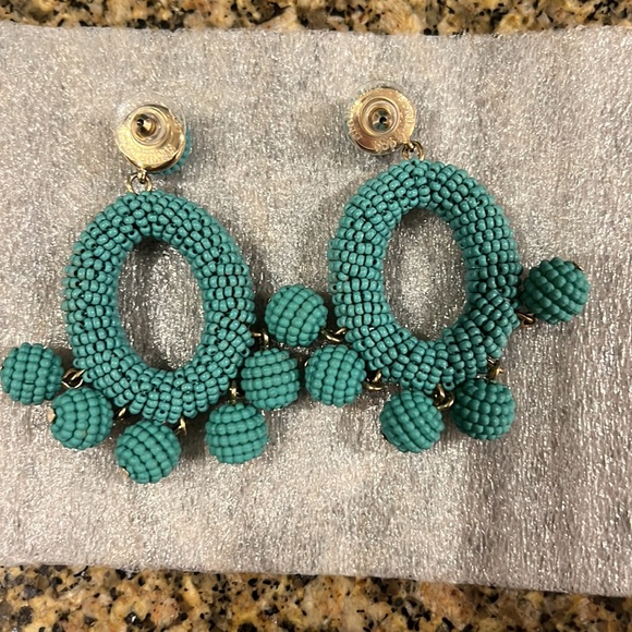 Stella and Dot CeCe Dangle Earrings - Picture 2 of 3